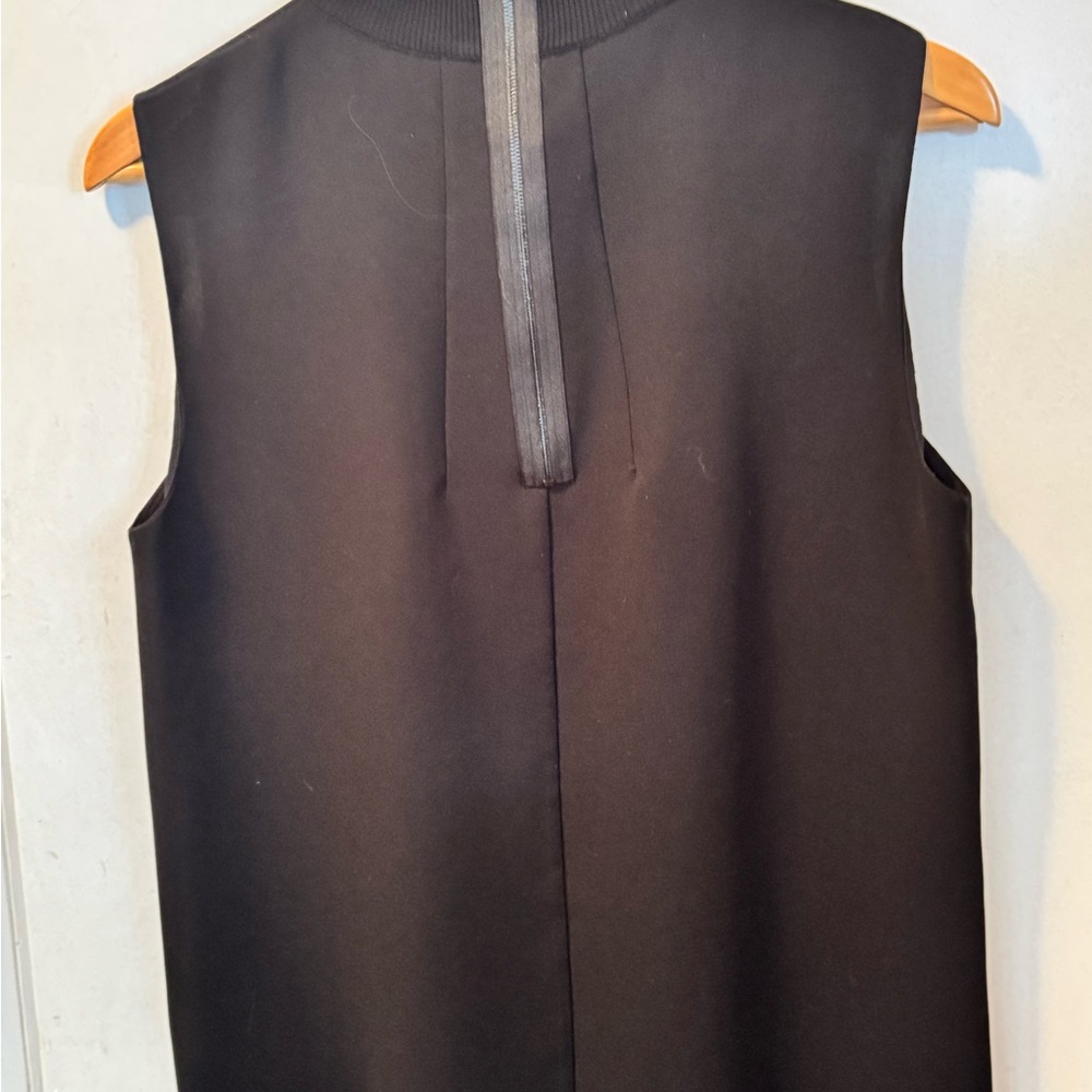 Vince Black Sleeveless Mock Neck top - Picture 2 of 8